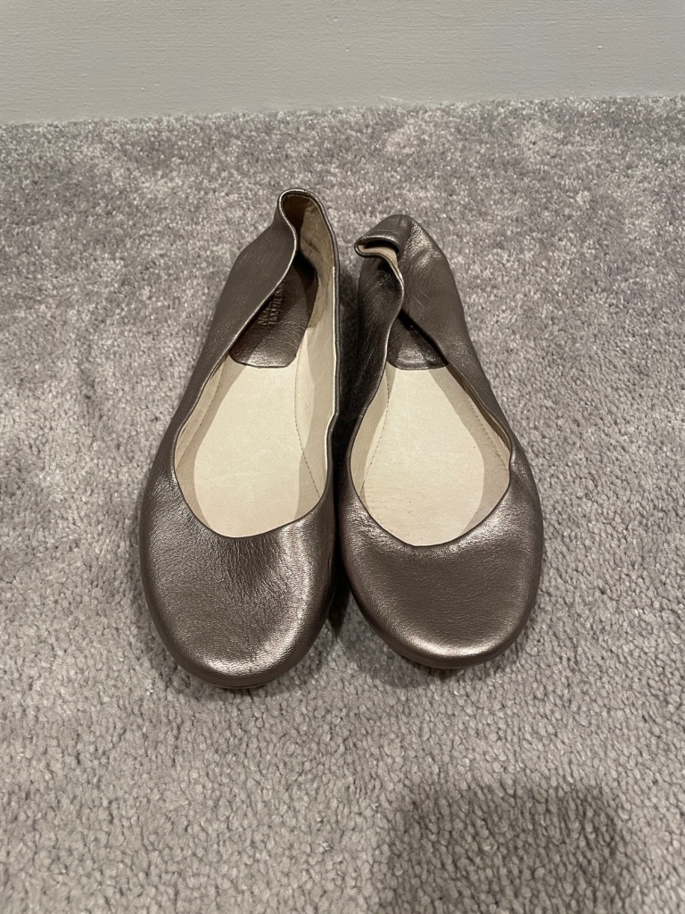Kenneth Cole Reaction Metallic Gold/Bronze Leather Ballet Flats